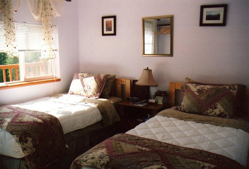 A Mooseberry Inn B&B Slana Exterior foto